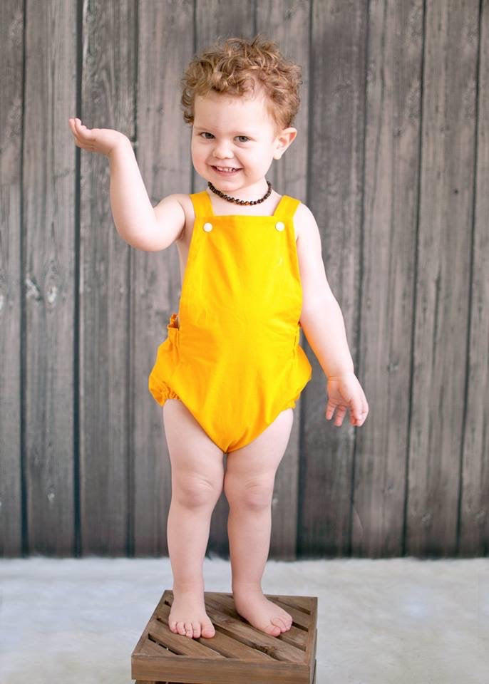 Mameluco de bebé de género neutro