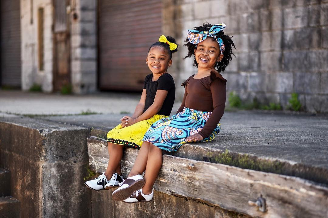 Conjunto de falda africana de puntos amarillos